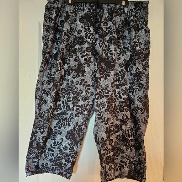 FRESH PRODUCE Brand Cotton Capris - Size 3X - Picture 1 of 5